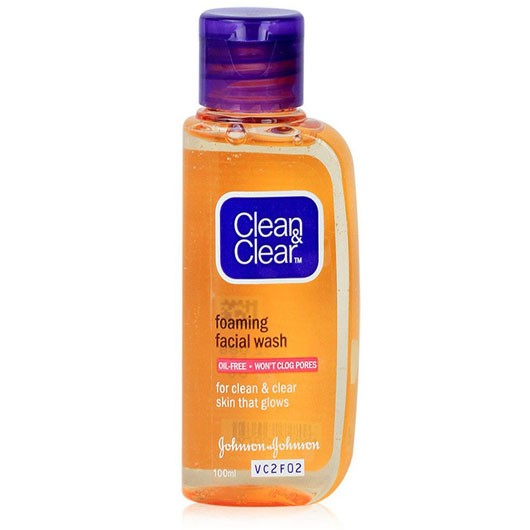 Clean AND Clear Foaming Face Wash  